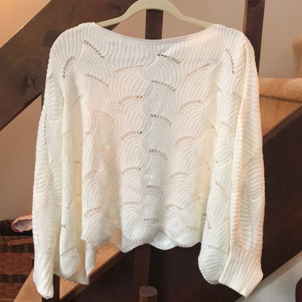Moon and Madison, size small, batwing seater